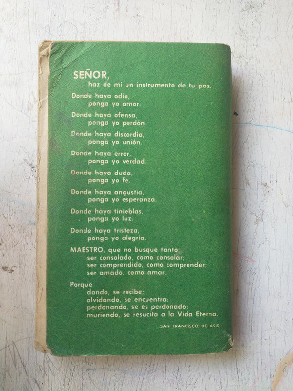 Libro usado en venta: Romancero Gitano - Poeta en Nueva York de Federico Garcia Lorca; editorial Clarin/Sol 90 impreso en 2000 envios a todo el mundo.2