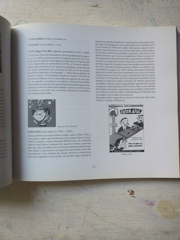Libro usado en venta: Diccionario de Juguetes argentinos de Daniela Pelegrinelli; editorial El juguete ilustrado impreso en 2010.2