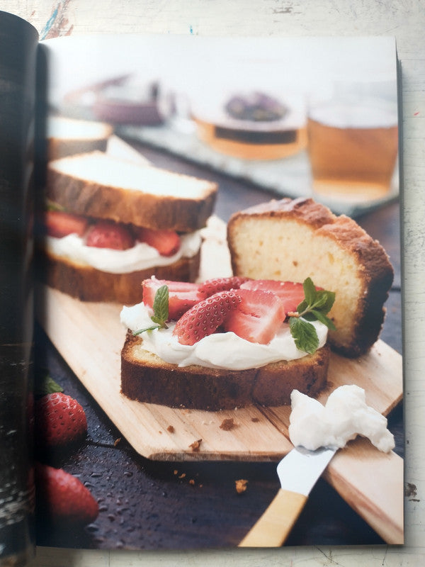 Libro usado en venta: Panaderia argentina de Claudio Olijavetzky; editorial V & R impreso en 2017 realizamos envios a todo el mundo.2