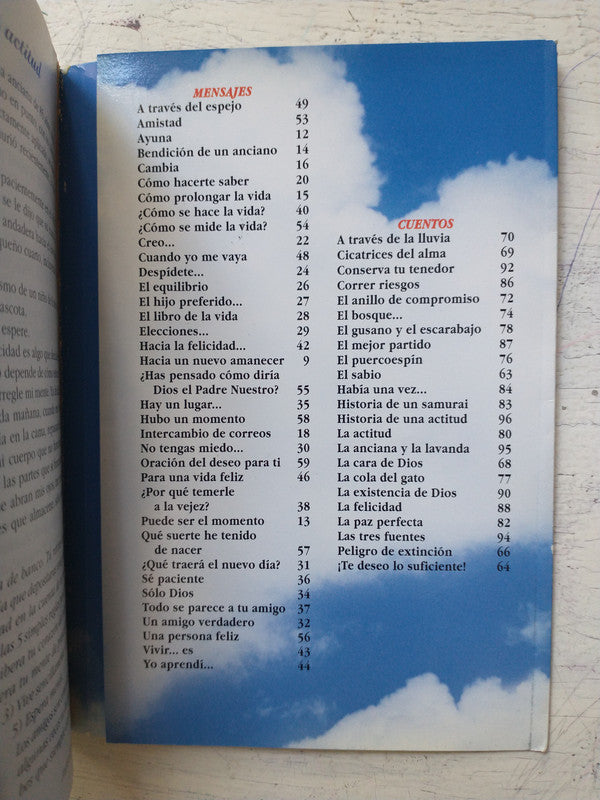 Libro usado en venta: 56 Poemas de Konstantinos Kavafis; editorial Mondadori impreso en 1998 realizamos envios a todo el mundo.2