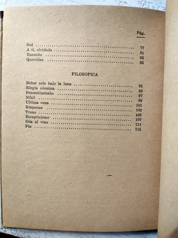 Libro usado en venta: Antologia poetica de Juan Carlos Davalos; editorial El Estudiante impreso en 1952 realizamos envios a todo el mundo.4