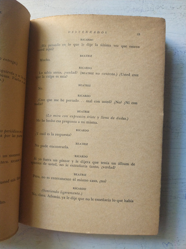 Libro usado en venta: Desterrados de James Joyce; editorial Sur impreso en 1957 realizamos envios a todo el mundo.3