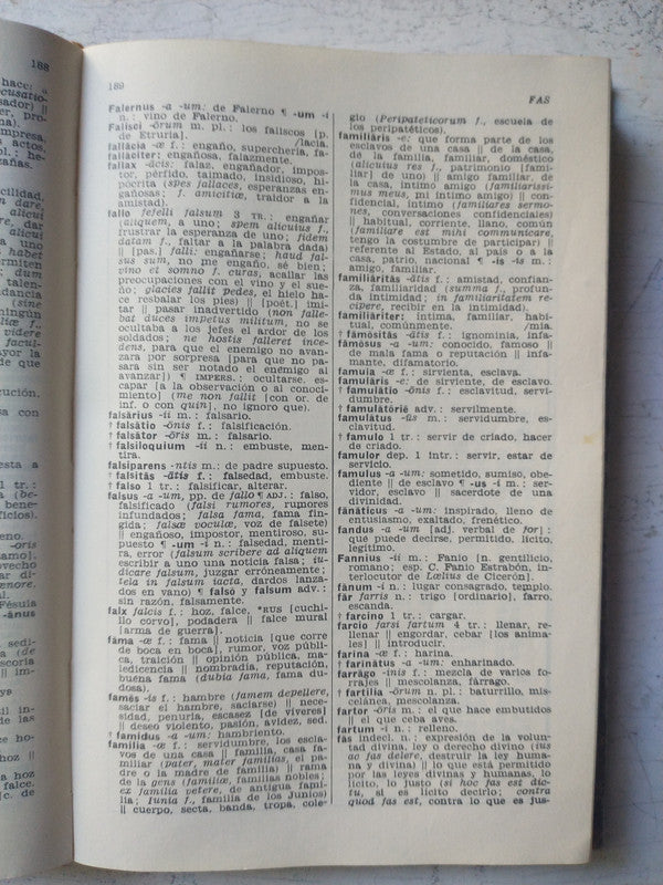 Libro usado en venta: Latino - Espa?ol / Espa?ol - Latino de Diccionario ilustrado; editorial SPES impreso en 1960 realizamos envios a todo el mundo.3
