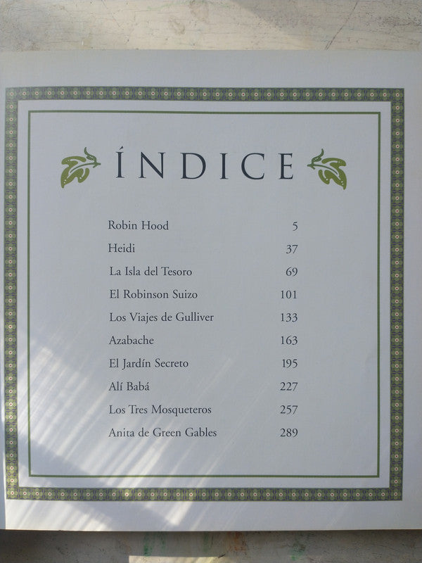 Libro usado en venta: El tesoro de los clasicos infantiles; editorial Publications International impreso en 2005 realizamos envios a todo el mundo.3