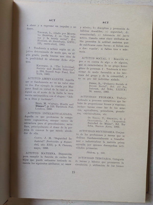 Libro usado en venta: Manual basico de ingles medico de I. Darwin Telias - Alicia Osimani; editorial Toray impreso en 1977 envios a todo el mundo.2