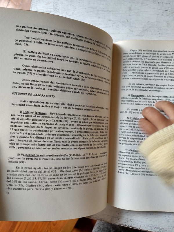 Libro usado en venta: Movimientos anormales en el ni?o - TOMO 1 - Vol. 3; editorial P.U.M.A impreso en 1974 realizamos envios a todo el mundo.2