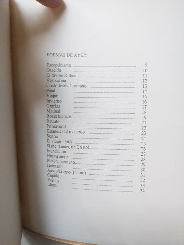 Libro usado en venta: Tangos que fueron y seran de Antologia Poetica; editorial Distal impreso en 1996 realizamos envios a todo el mundo.2