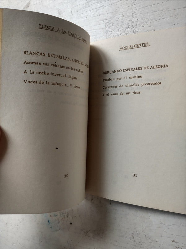 Libro usado en venta: Para los amantes del flamenco; editorial Anaya impreso en 1994 realizamos envios a todo el mundo.2