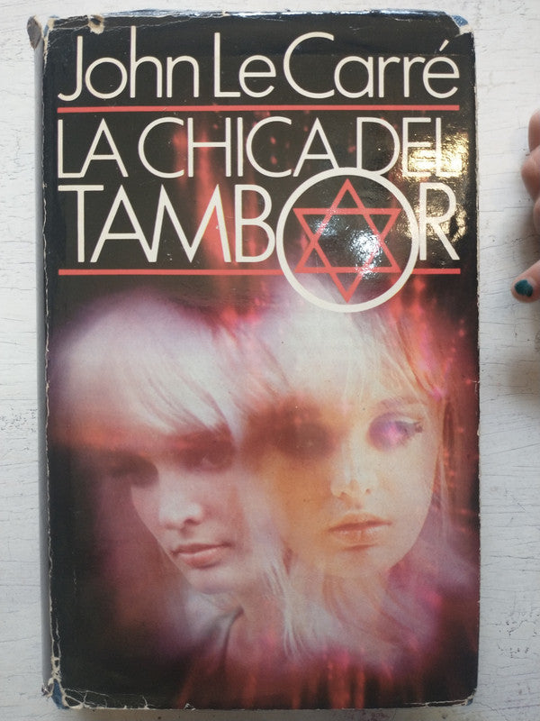 Libro usado en venta: La chica del tambor (Con sobrecubierta) de John Le Carre; editorial Circulo de Lectores impreso en 1983 envios a todo el mundo.1