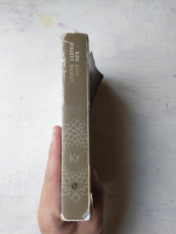 Libro usado en venta: Los Romanos - Marco Aurelio de Max Gallo; editorial Alianza impreso en 2010 realizamos envios a todo el mundo.2