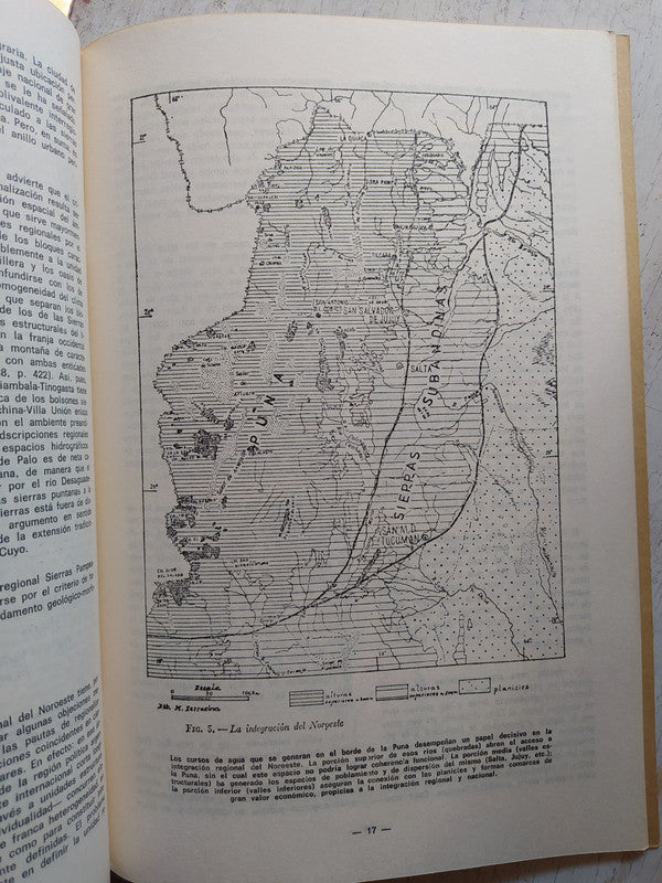 Libro usado en venta: Construyamos Arcas de Oscar Fonck Sieveking; editorial Cruz del Sur impreso en 1976 realizamos envios a todo el mundo.2