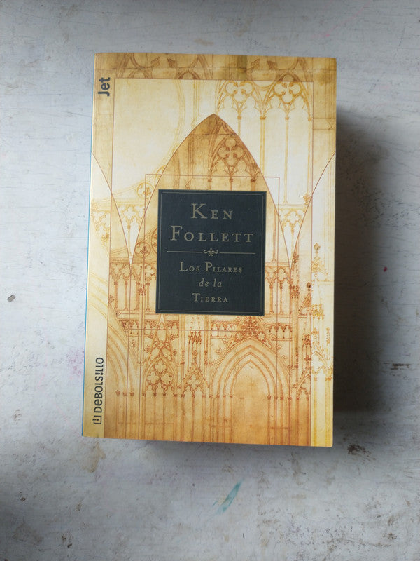 Libro usado en venta: Los pilares de la Tierra de Ken Follett; editorial DeBolsillo impreso en 2002 realizamos envios a todo el mundo.1
