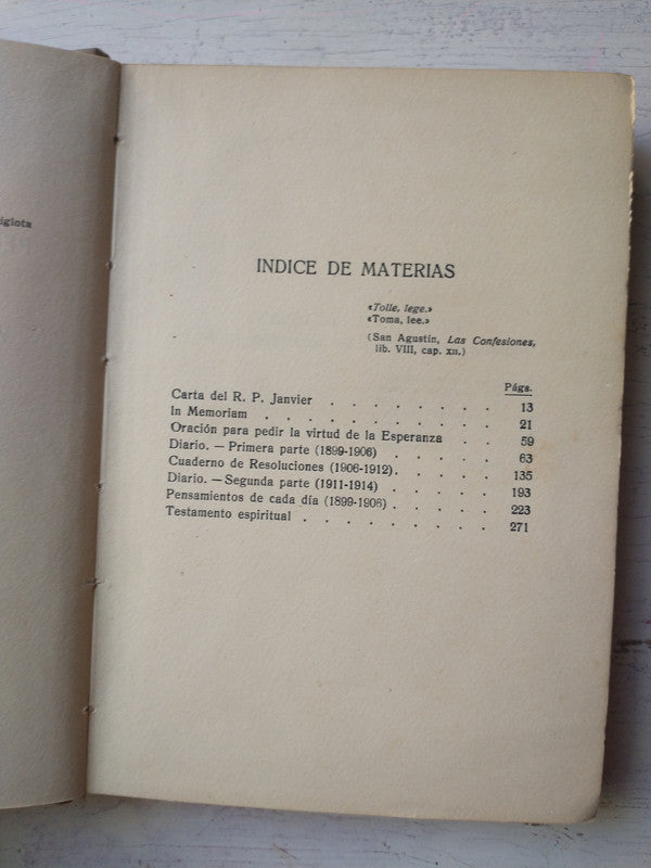 Libro usado en venta: Lecciones de lengua castellana; editorial Libreria Jose Moly realizamos envios a todo el mundo.2