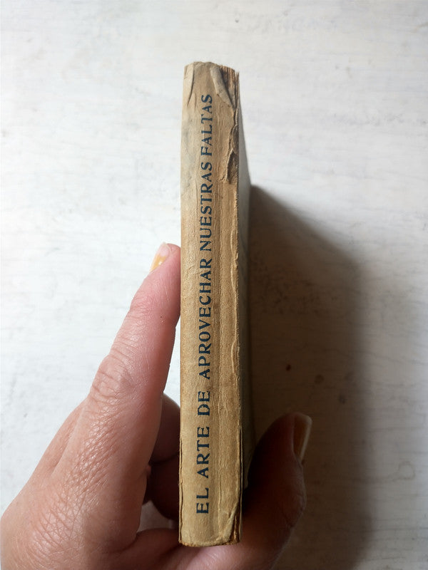 Libro usado en venta: El evangelio de todos los dias 2012; editorial Agape impreso en 2011 realizamos envios a todo el mundo.2