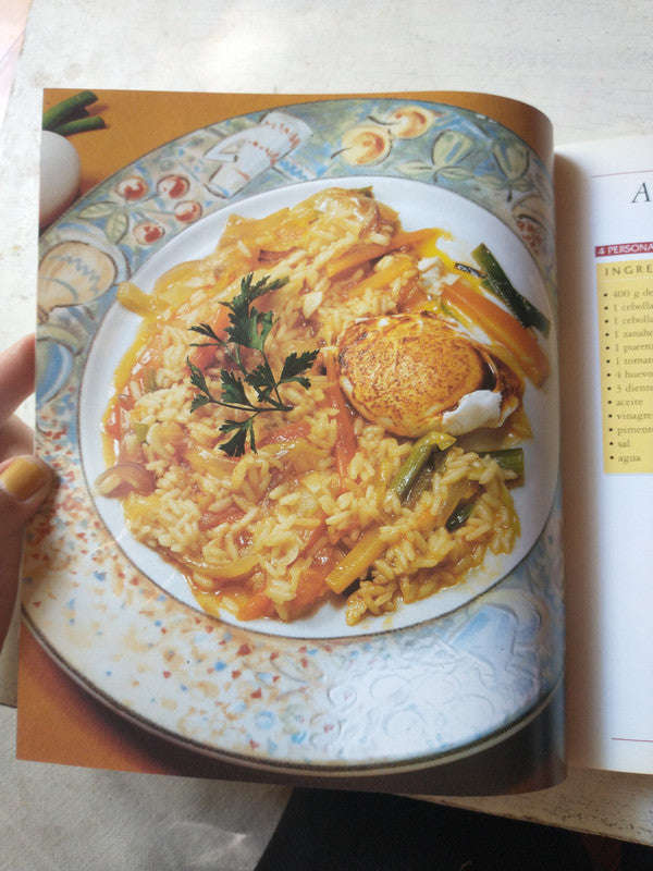 Libro usado en venta: Oraciones para rezar por la calle de Michel Quoist; editorial Sigueme impreso en 1979 realizamos envios a todo el mundo.2