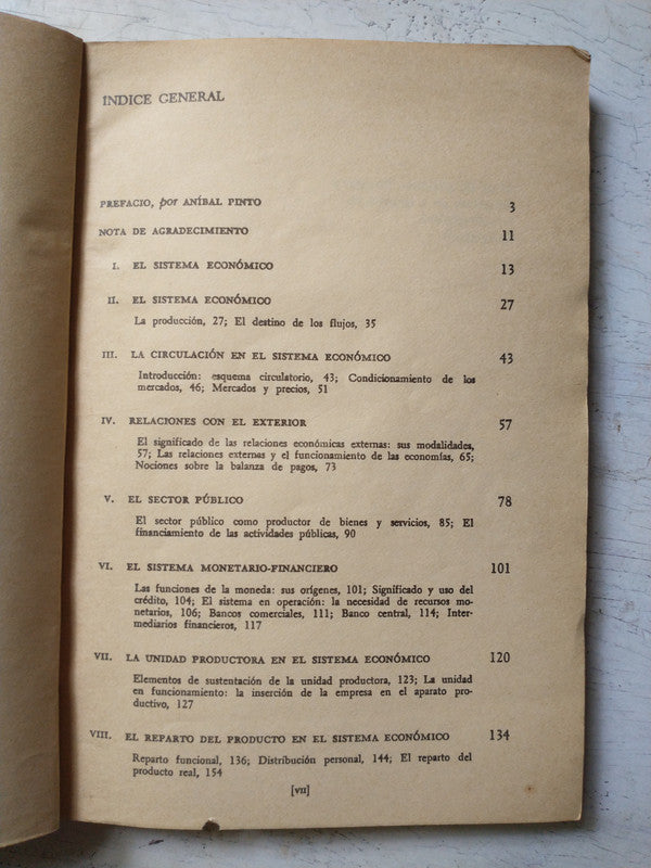 Libro usado en venta: Introduccion a la economica de A. Barros de Castro - C. Lessa; editorial Siglo XXI impreso en 1974 envios a todo el mundo.4
