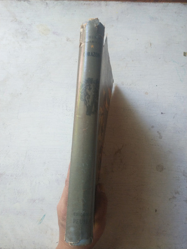 Libro usado en venta: Corazon de Edmundo De Amicis; editorial Jacobo Peuser impreso en 1947 realizamos envios a todo el mundo.4