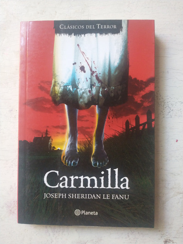 Libro usado en venta: Carmilla de Joseph Sheridan Le Fanu; editorial Planeta impreso en 2010 realizamos envios a todo el mundo.1