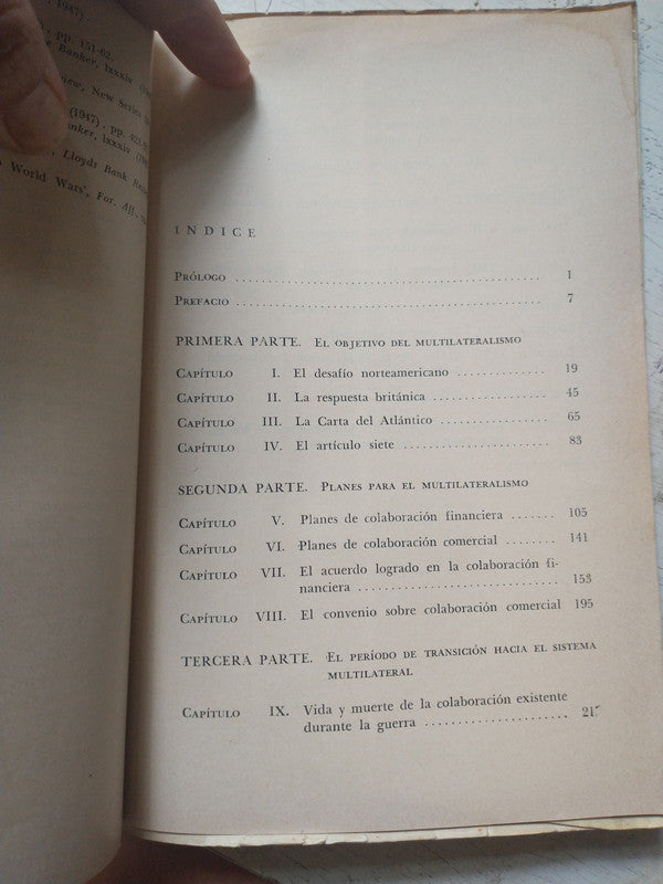 Libro usado en venta: La crisis de 1930; editorial Hachette impreso en 1958 realizamos envios a todo el mundo.2