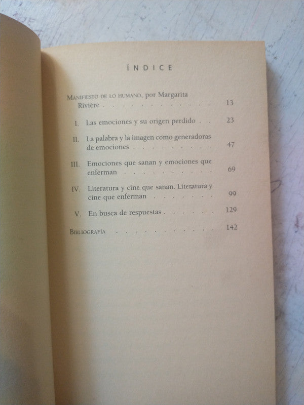 Libro usado en venta: Feria de Anticuarios; impreso en 2005 realizamos envios a todo el mundo.2