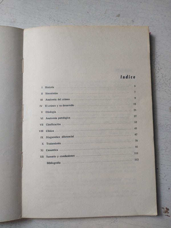 Libro usado en venta: Despues del funeral de Agatha Christie; editorial Molino impreso en 1954 realizamos envios a todo el mundo.2