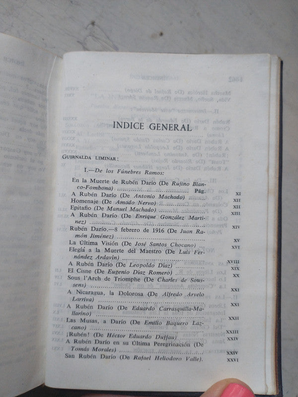 Libro usado en venta: Poesias completas de Ruben Dario; editorial Aguilar impreso en 1954 realizamos envios a todo el mundo.3