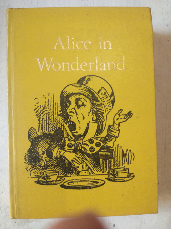 Libro usado en venta: Alice in wonderland de Lewis Carroll; editorial International Learning Systems impreso en 1968 realizamos envios a todo el mundo.1