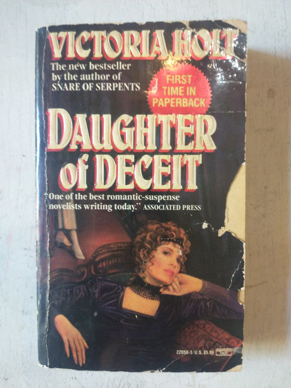 Libro usado en venta: Daughter of deceit de Victoria Holt; editorial Fawcett impreso en 1992 realizamos envios a todo el mundo.1