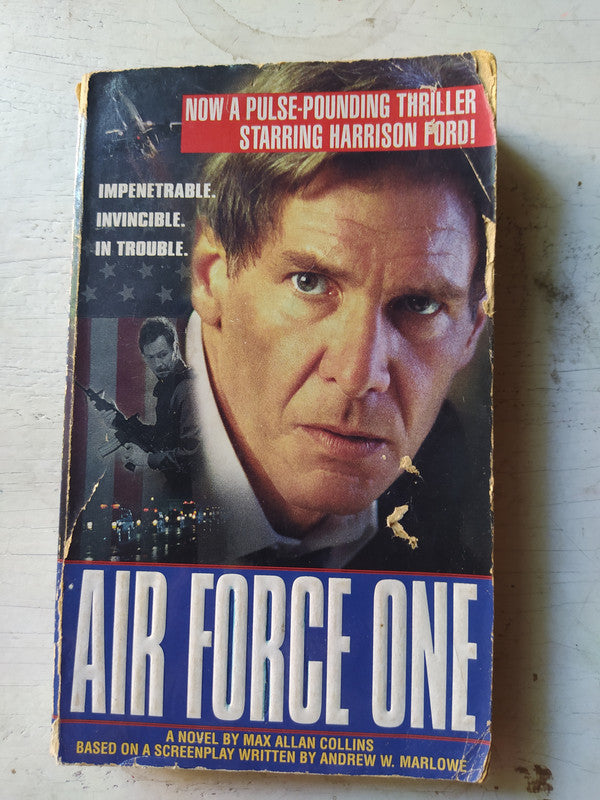 Libro usado en venta: Air force one de Max Allan Collins; editorial Ballantine impreso en 1997 realizamos envios a todo el mundo.1