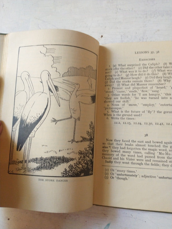 Libro usado en venta: Style Guide - The best Selling guide to english usage; editorial The Economist impreso en 2005 realizamos envios a todo el mundo.2