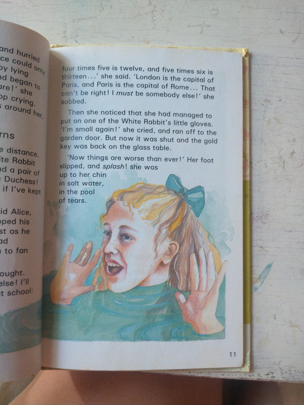 Libro usado en venta: The three musketeers de Alexandre Dumas; editorial Ladybird Books impreso en 1981 realizamos envios a todo el mundo.2