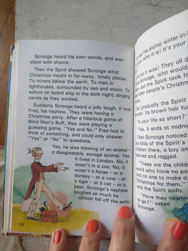 Libro usado en venta: A Christmas Carol de Charles Dickens; editorial Ladybird Books impreso en 1982 realizamos envios a todo el mundo.3