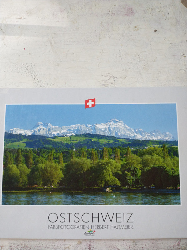 Libro usado en venta: Ostschweiz - Farbfotografien de Herbert Haltmeier; editorial Fotostudio un Alpsteinverlag impreso en 1996 envios a todo el mundo.1