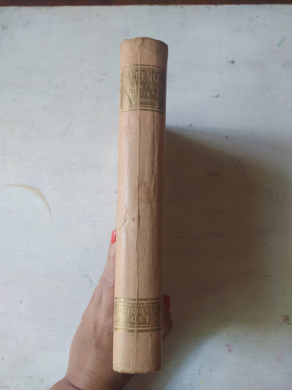Libro usado en venta: Albeniz - Su vida inquieta y ardorosa de Michel Raux Deledicque; editorial Jacobo Peuser impreso en 1950 envios a todo el mundo.3