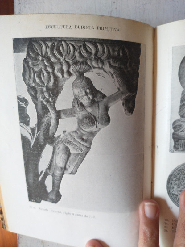 Libro usado en venta: Artes y oficios de La India y Ceilan de Ananda K. Coomaraswamy; editorial Aguilar realizamos envios a todo el mundo.3