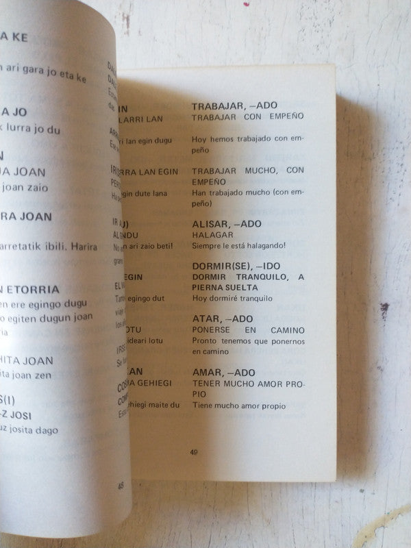 Libro usado en venta: Latino-Espa?ol (Biling?e) de Diccionario Ilustrado; editorial Biblograf impreso en 1964 realizamos envios a todo el mundo.2
