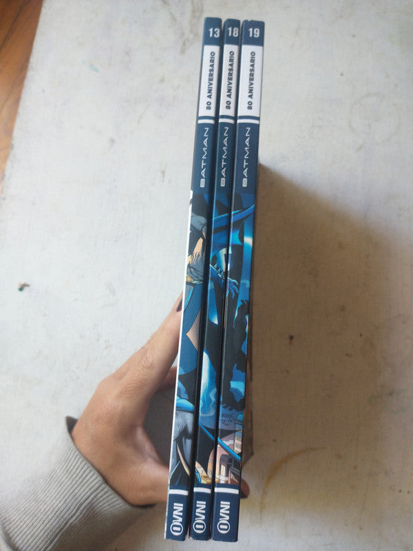 Libro usado en venta: Batman - Muerte de la familia - El nuevo universo; editorial DC impreso en 2012 realizamos envios a todo el mundo.2