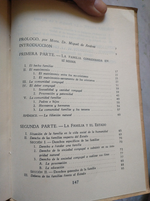 Libro usado en venta: Farruqui?o de Gonzalo Torrente Ballester; editorial Alianza impreso en 1996 realizamos envios a todo el mundo.2