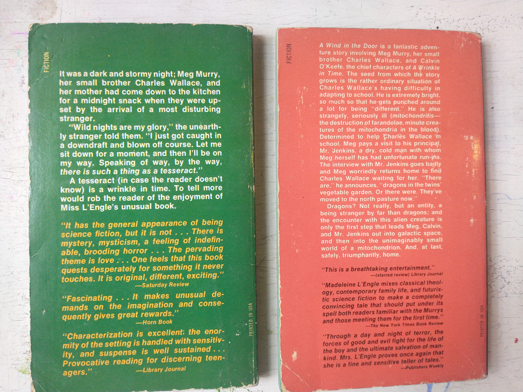 Libro usado en venta: A wind in the door - A wrinkle in time de Madeleine L'Engle; editorial Laurel-Leaf Books impreso en 1980 envios a todo el mundo.2
