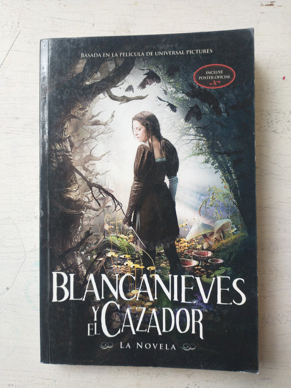 Libro usado en venta: Blancanieves y el cazador de Lily Blake; editorial Alfaguara impreso en 2012 realizamos envios a todo el mundo.1