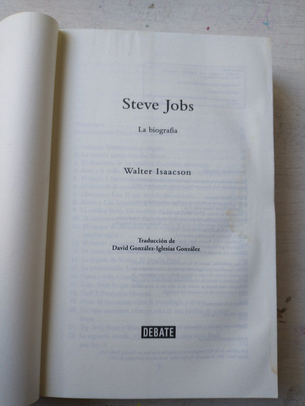 Libro usado en venta: Steve Jobs - La biografia de Walter Isaacson; editorial Debate impreso en 2011 realizamos envios a todo el mundo.3