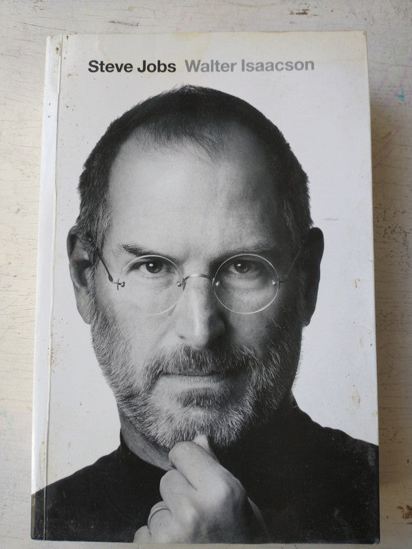 Libro usado en venta: Steve Jobs - La biografia de Walter Isaacson; editorial Debate impreso en 2011 realizamos envios a todo el mundo.1