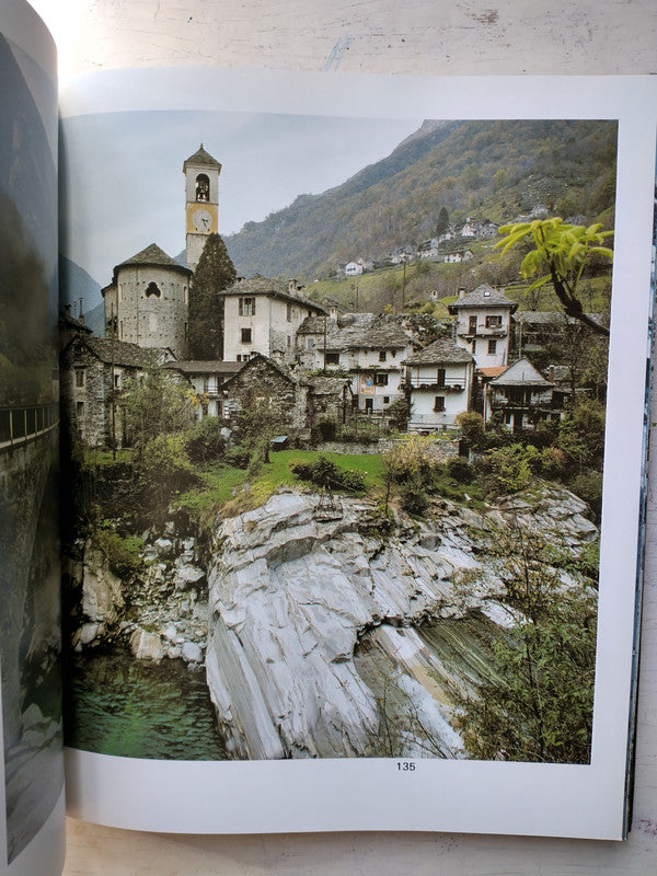 Libro usado en venta: Switzerland - Alpine Country an the heart of Europe de Francois Jeanneret; editorial Kummerly - Frey impreso en 1979.4