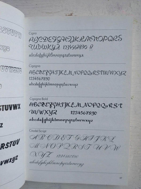 Libro usado en venta: Las armadas y la politica exterior de K. Booth; editorial Instituto de Publicaciones Navales impreso en 1980.2