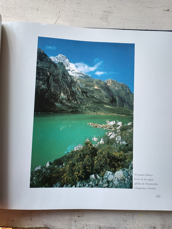 Libro usado en venta: Quito - Guayaquil; editorial Cetur impreso en 1994 realizamos envios a todo el mundo.2