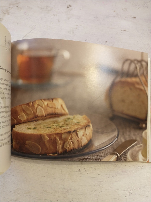 Libro usado en venta: El placer del te; editorial Establecimientos Las Marias impreso en 2006 realizamos envios a todo el mundo.3