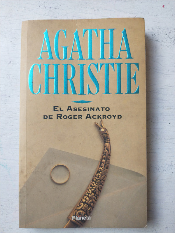 Libro usado en venta: El asesinato de Roger Ackroyd de Agatha Christie; editorial Planeta impreso en 1994 realizamos envios a todo el mundo.1