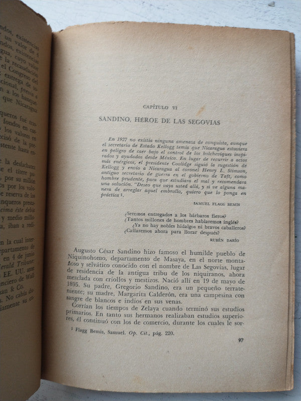 Libro usado en venta: Sandino - General de hombres libres de Gregorio Selser; editorial Pueblos de America impreso en 1955 envios a todo el mundo.3