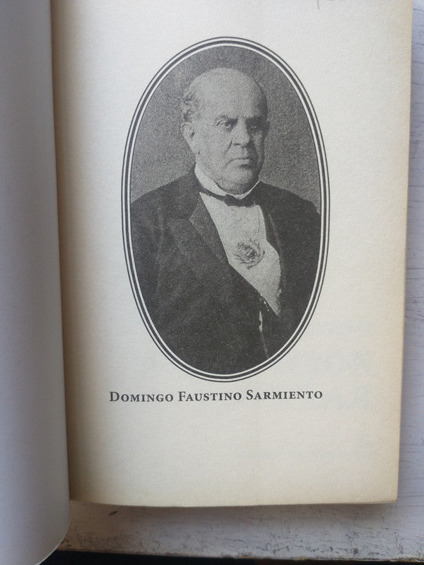 Libro usado en venta: Teoria marxista del partido politico - Vol. 3; editorial Siglo XXI impreso en 1981 realizamos envios a todo el mundo.2