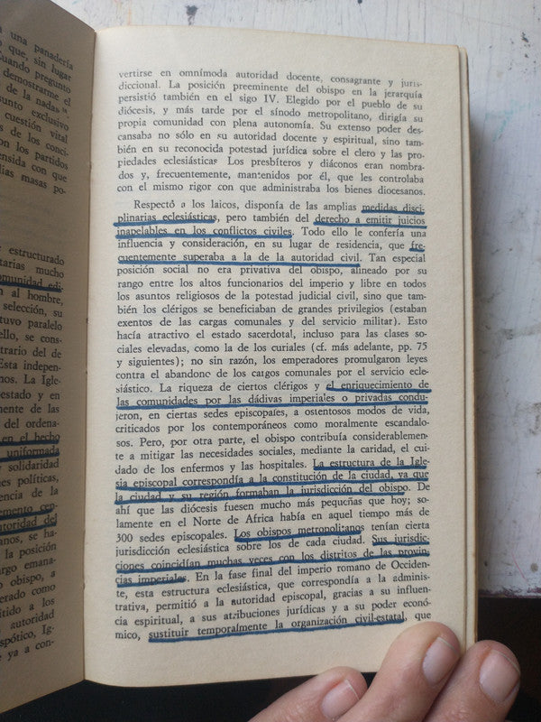 Libro usado en venta: Las transformaciones del mundo mediterraneo (Siglos III-VIII) de Franz Georg Maier; editorial Siglo XXI impreso en 1968.3